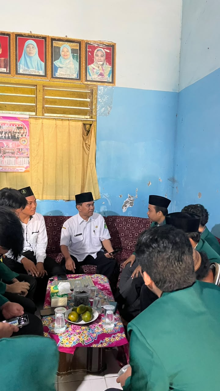 Mahasiswa P2M Posko V Universitas Al-Amien Prenduan Gelar Konsolidasi Awal dengan SDI Mabdaul Falah