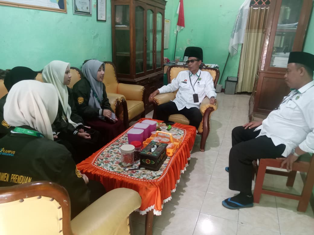 Peserta P2M Kelompok 6 Jalin Silaturahmi dan Dukung Pembelajaran Di MIN 3 dan MTsN 3 Desa Tanjung