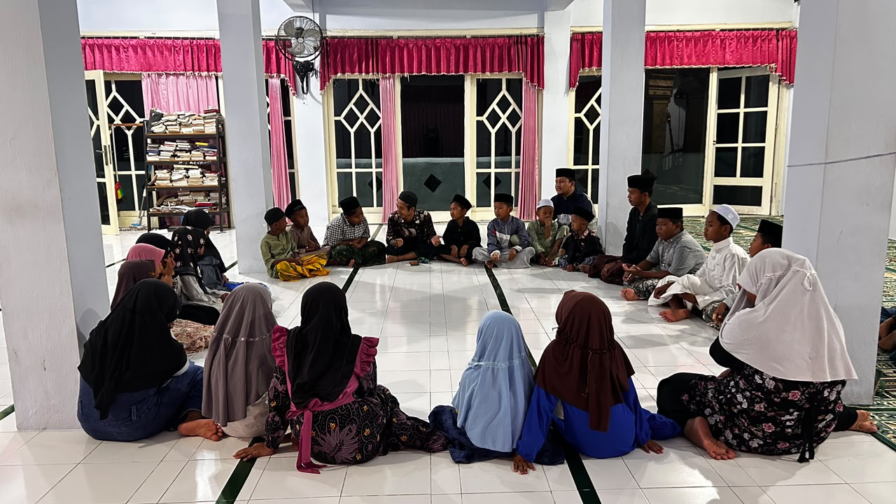 Program Rumah Belajar Desa di Masjid Al-Musamma, Dusun Daleman - Karduluk