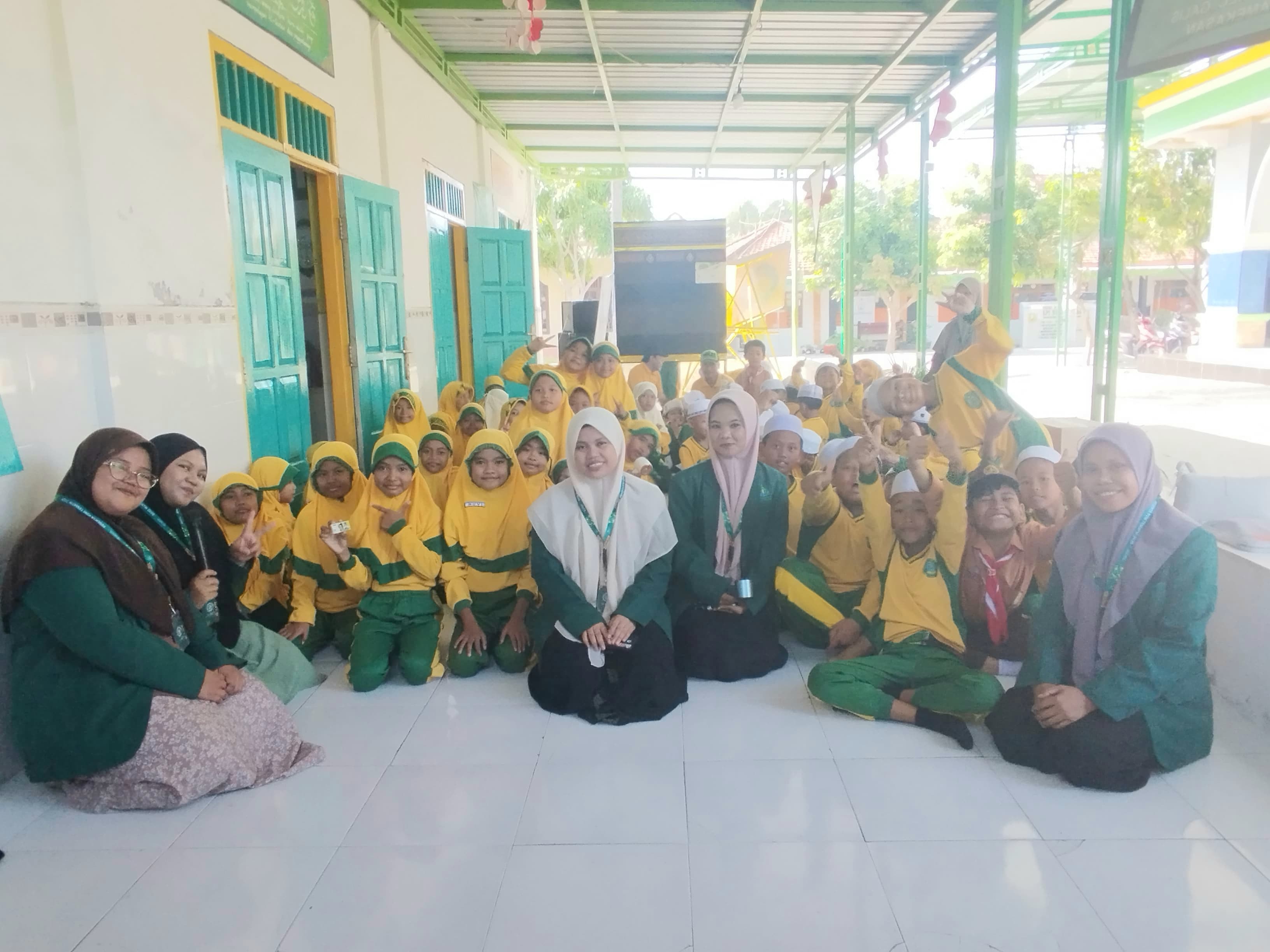 P2M UNIA Prenduan Desa Galis Gelar Pendidikan dan Konseling Islam Interaktif Berbasis Teknologi di MI Tahfidz Nurul Huda Bertema Anti Bullying dan Budaya Jujur