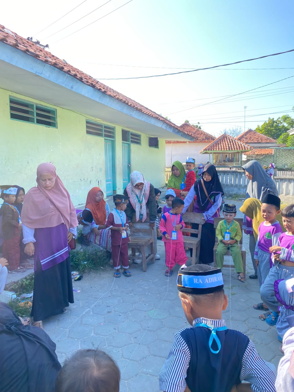 Penutupan masa MPLS RA Adirasa yang dimeriahkan dengan bermacam lomba