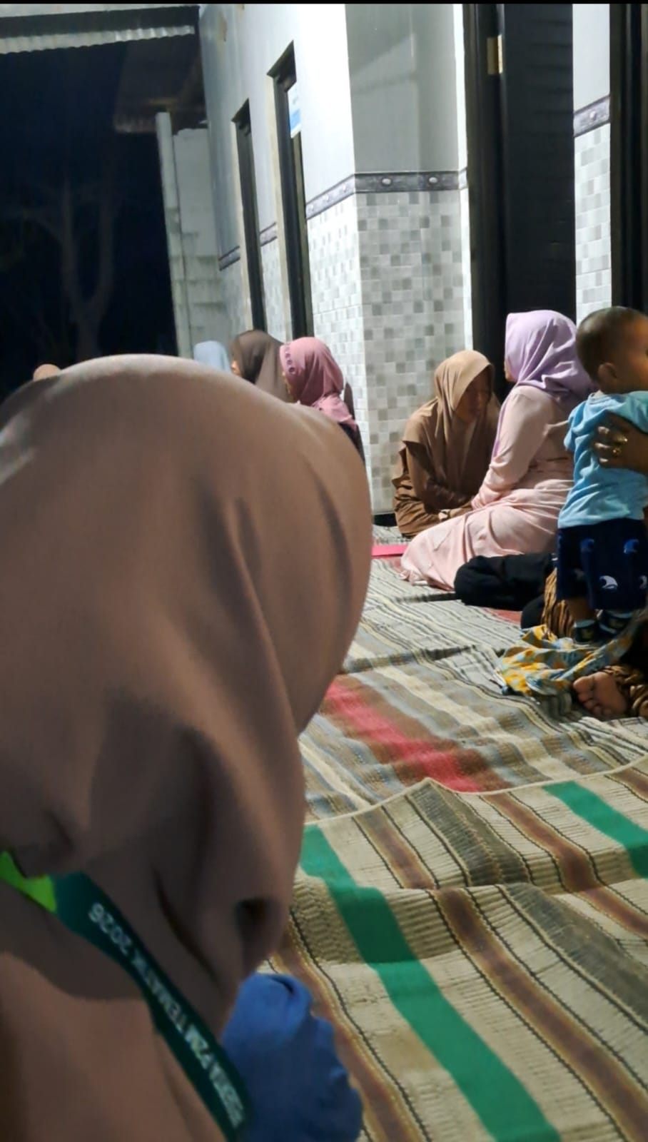 Mahasantri P2M UNIA Ikuti Pengajian Rutin PKK Kecamatan Galis sebagai Wujud Partisipasi dalam Pembinaan Masyarakat