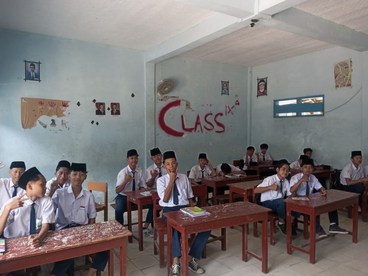 Semangat Belajar Siswa Kelas IX MTs An Najah 1 Bersama Mahasiswa P2M UNIA