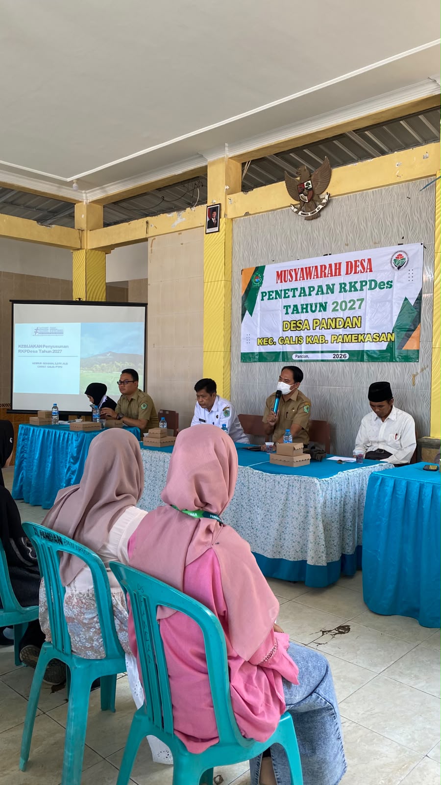 Mahasantri P2M Musyawarah Desa Penyusunan RKPDes Tahun 2026 Desa Pandan, Kecamatan Galis, Kabupaten Pamekasan
