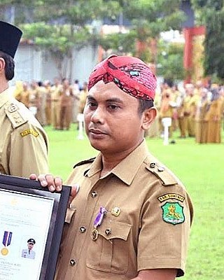 Ahmad Faruq, S.Pd.I., M.Pd