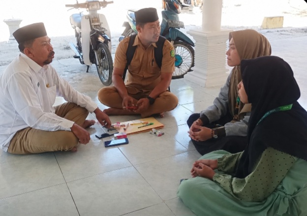 Kunjungan kementrian sosial ke desa tanjung