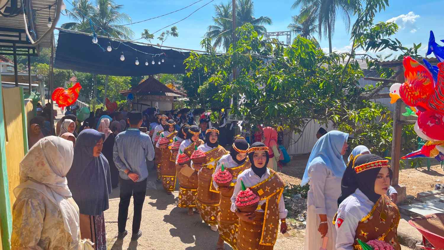 Karnaval seni adat dan budaya