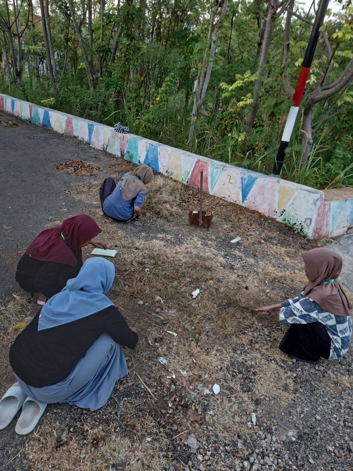 Jalan Bersih, Kepedulian Tumbuh (Desa Lobuk)