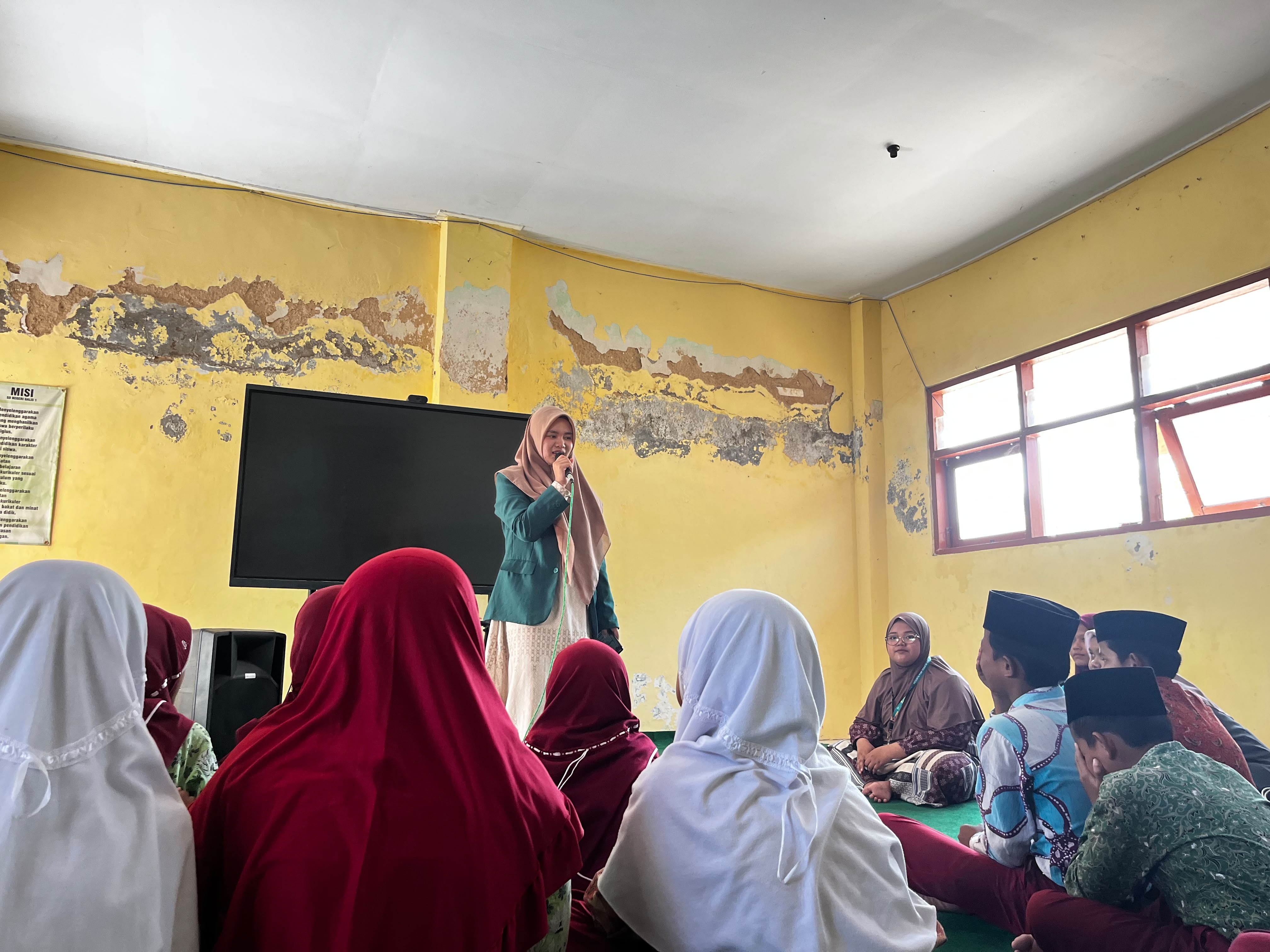 P2M UNIA Prenduan 2026 Tingkatkan Kepercayaan Diri Siswa SDN Galis 1 Melalui Pelatihan Public Speaking