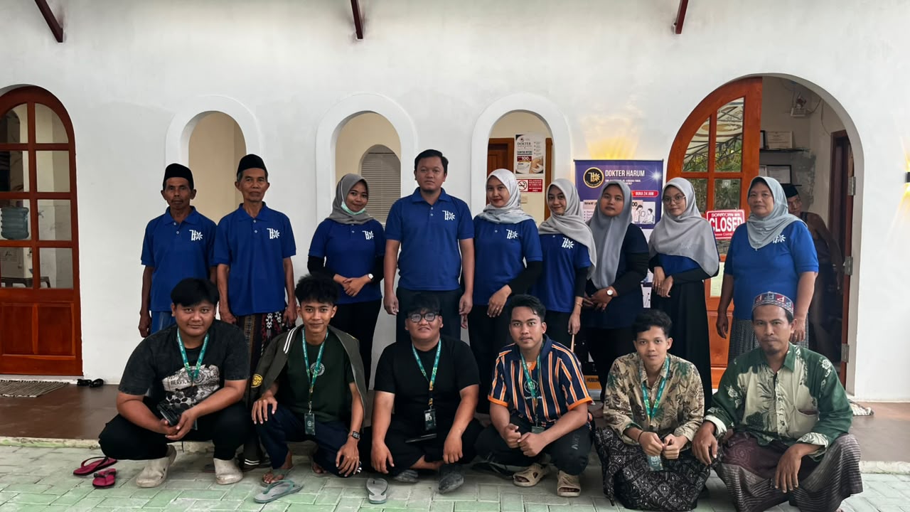 Bersama Tenaga Kesehatan, Mahasiswa P2M UNIA Bantu Pelayanan Suntik Nyeri Gratis bagi 87 Lansia