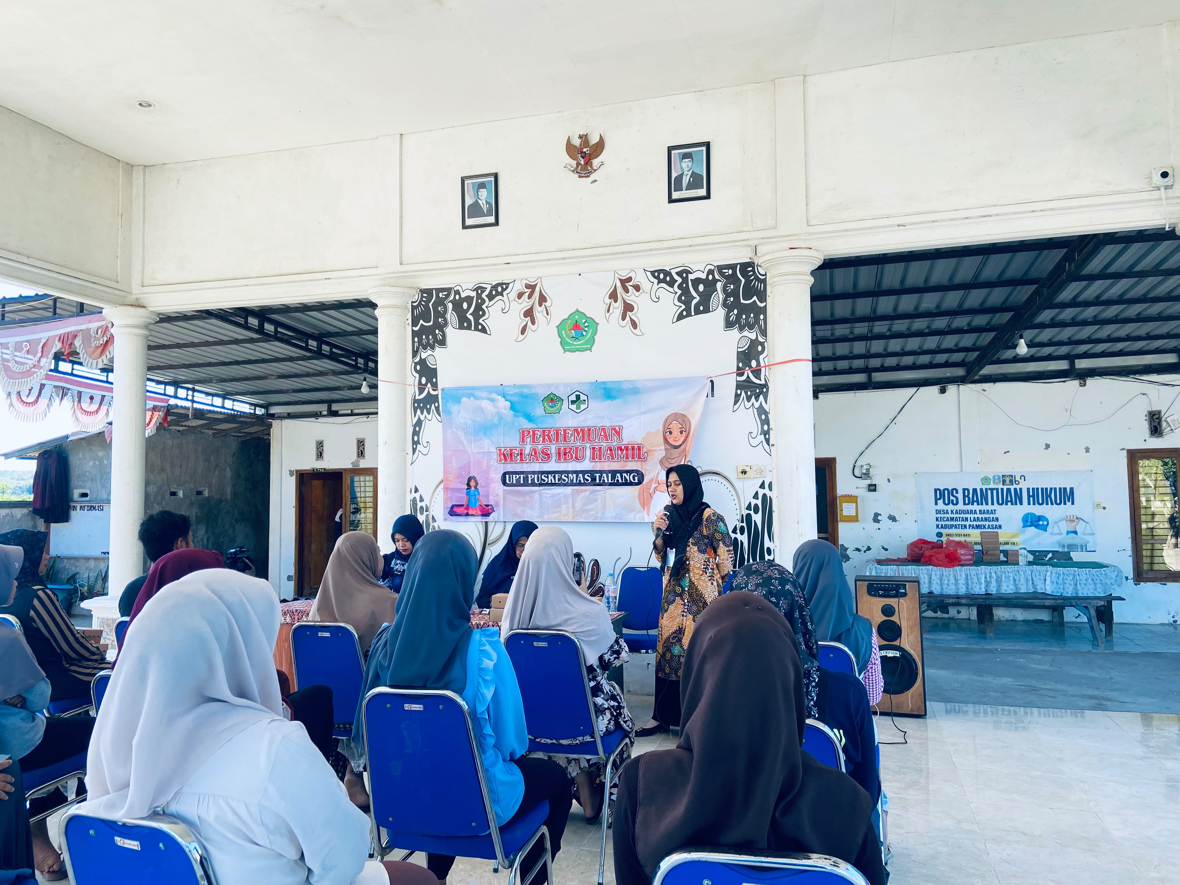 Dukung Kesehatan Ibu dan Anak, Mahasiswi P2M UNIA Dampingi Kegiatan Kelas Ibu Hamil di Balai Desa Kaduara Barat