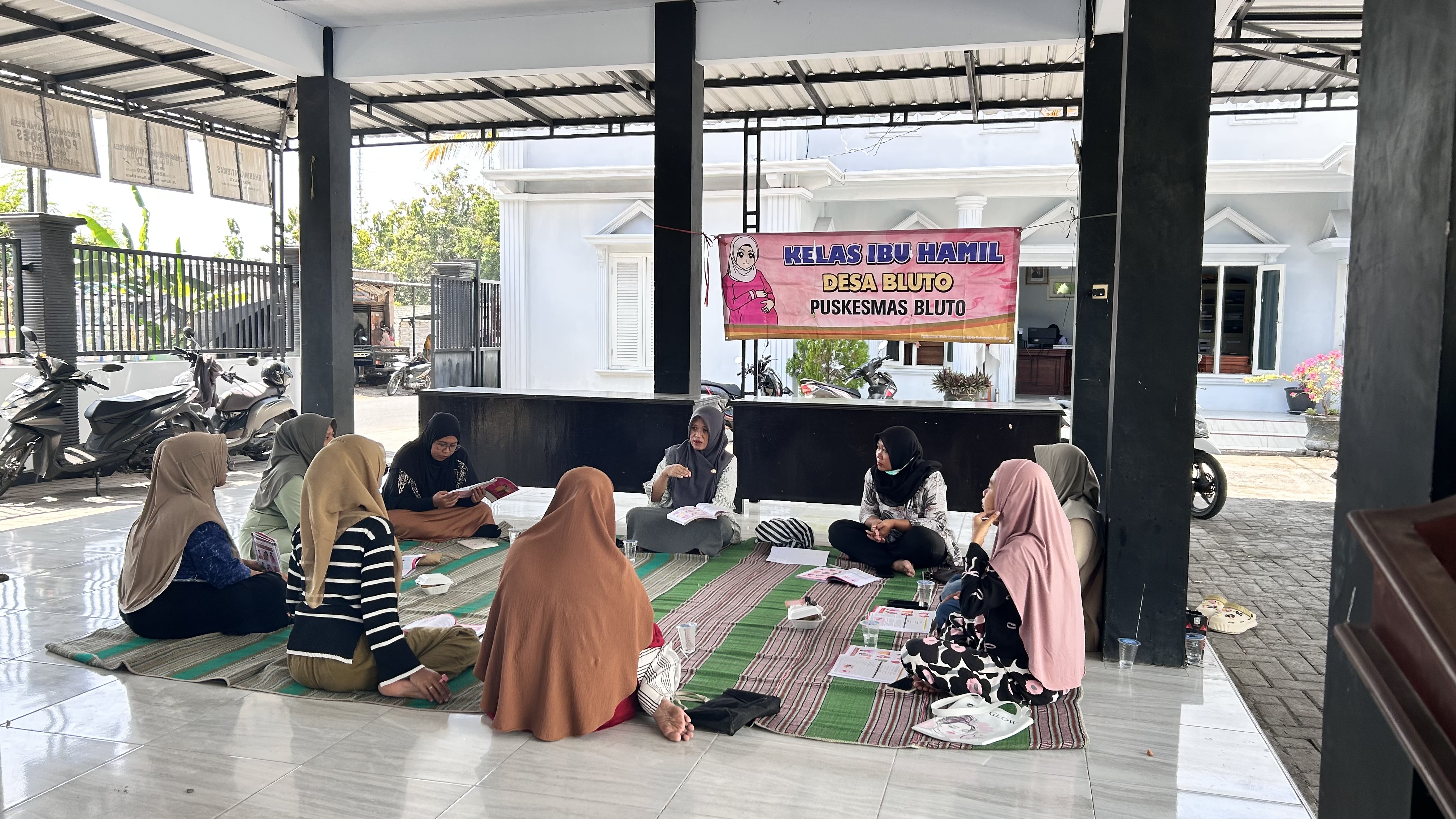 Program pelatihan kepada ibu ibu hamil
