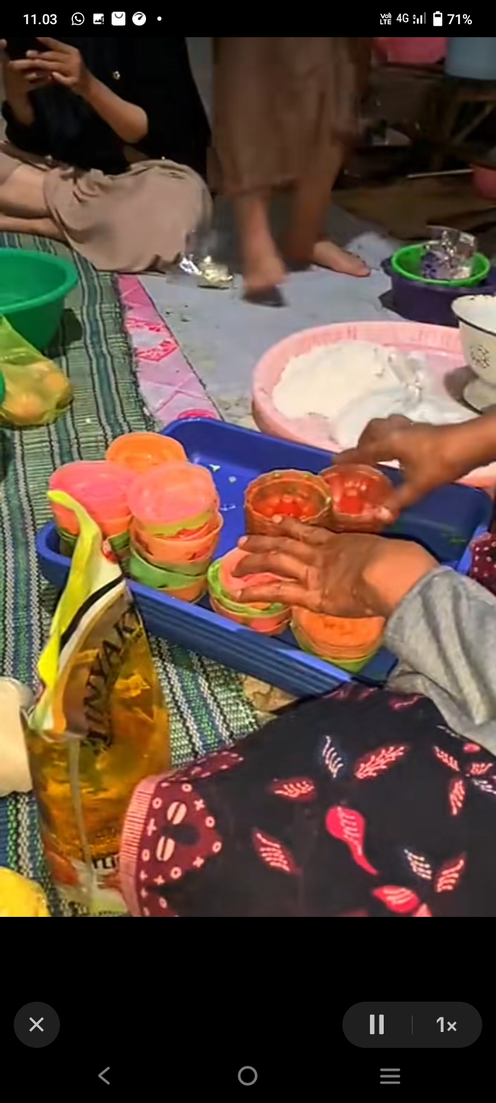 Kunjungan UMKM pembuatan jajanan basah