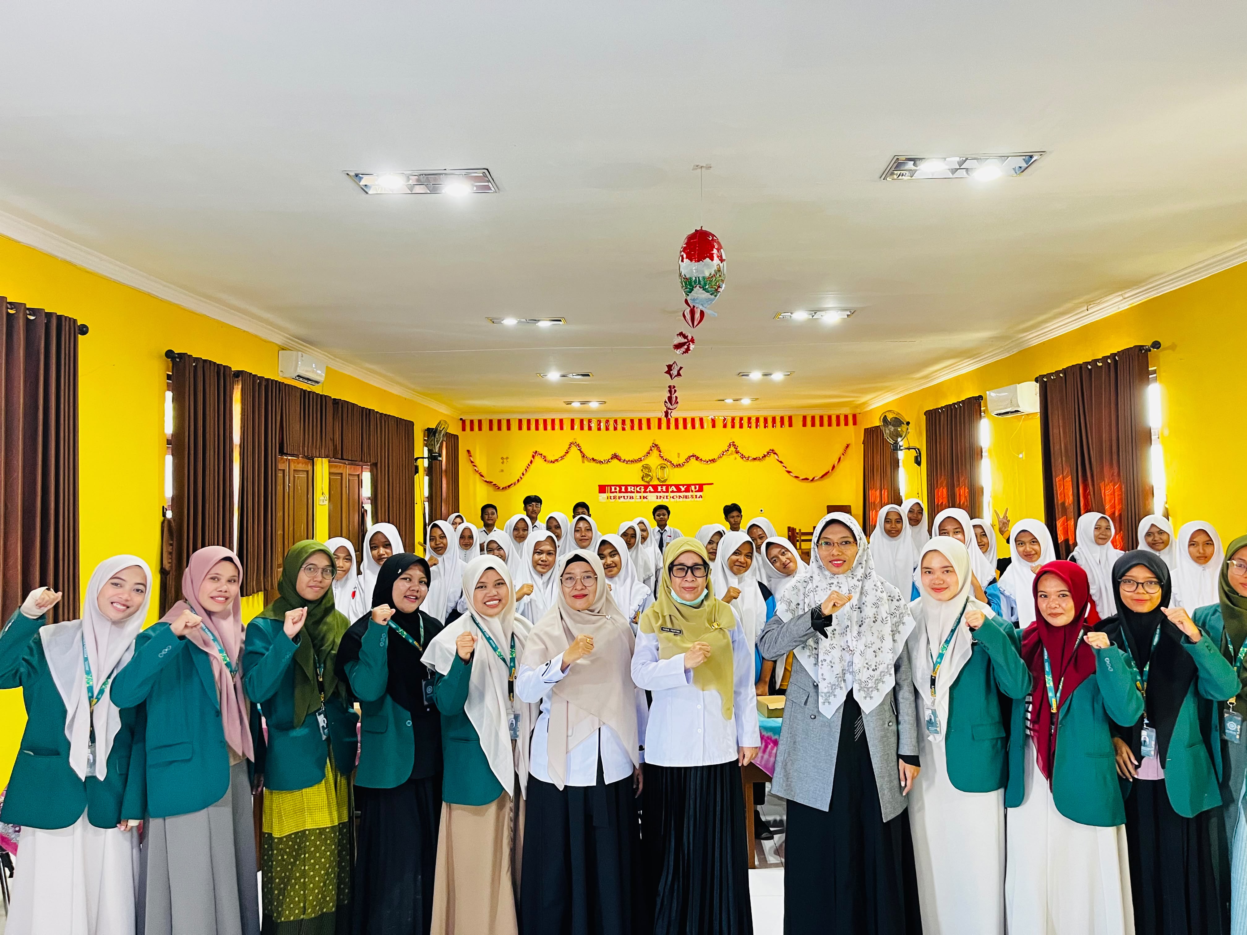 Mahasiswa P2M UNIA Gelar Kelas Pelatihan Jurnalistik Digital bagi OSIS dan Pengurus Kelas SMPN 1 Galis