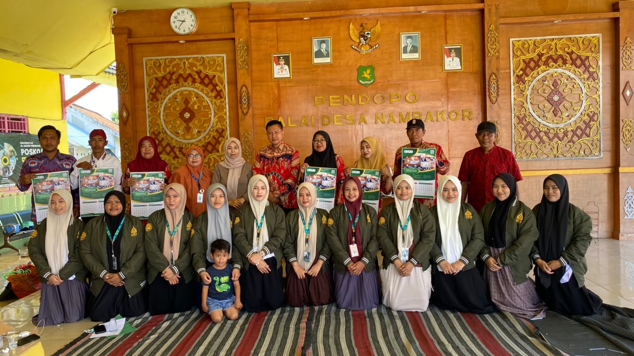 Foto bersama perangkat desa